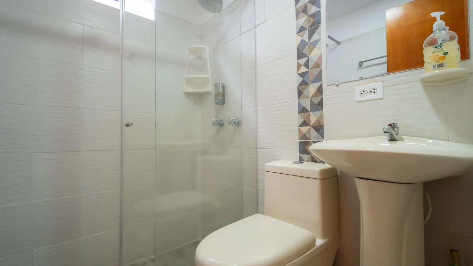 5Starhomes - Estilo Y Confort En Laureles Medellin Colombia